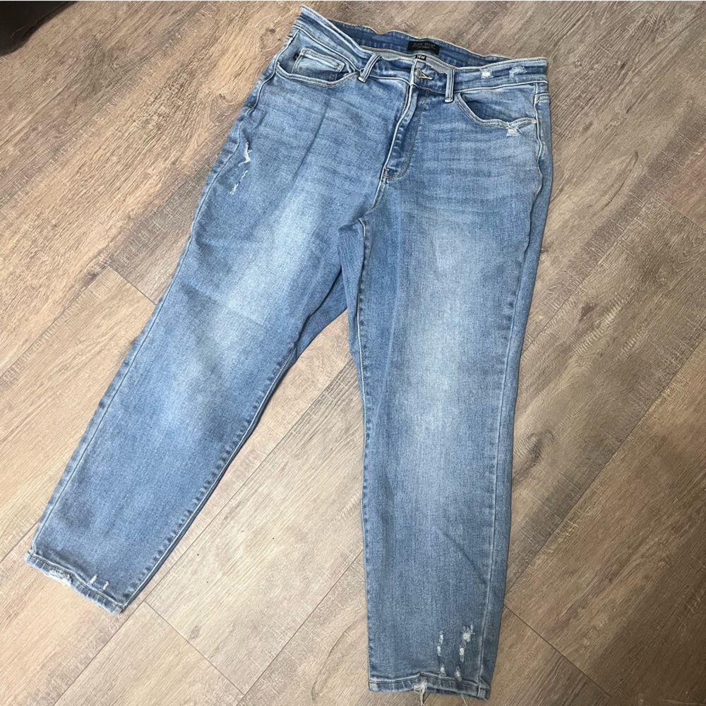 Judy Blue High Waisted Slim Fit Distressed Jeans Size 14W